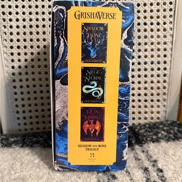 Grishaverse Book Trilogy Set in Paperback by Leigh Bardugo - Picture 5 of 12
